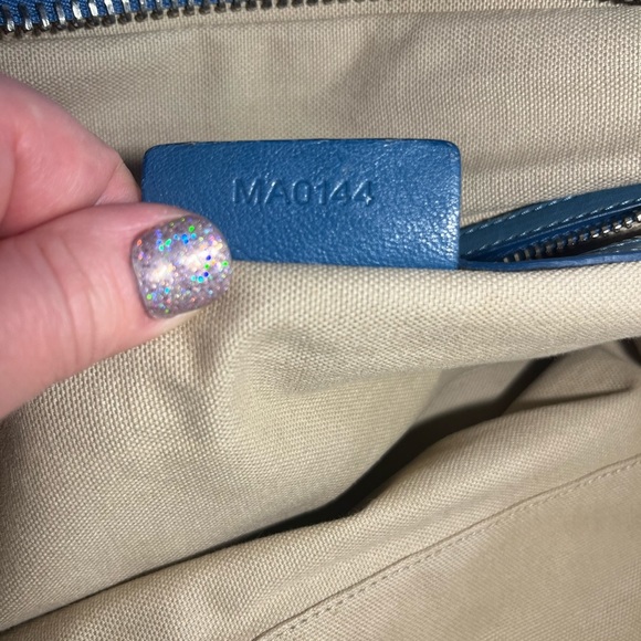 $1899 Retail Givenchy Nightingale Leather Blue Handbag satchel - Picture 13 of 13